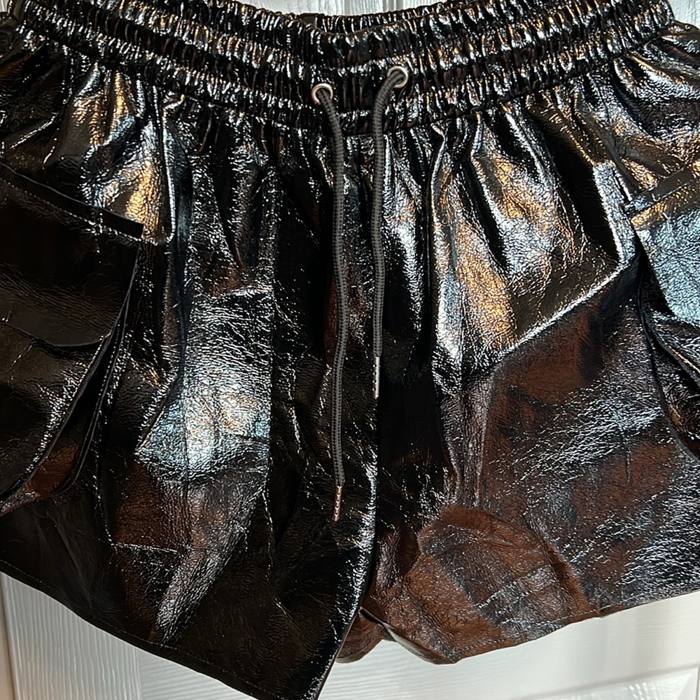 Short - Picture 8 of 8